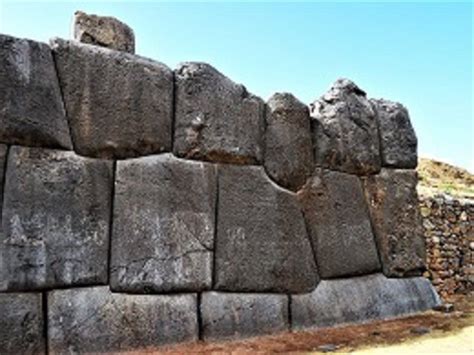 Sacsayhuaman