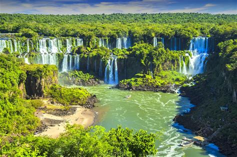 Brazil Vs Argentina: Which Side Of The Iguazu Falls Is Best? - Rainforest Cruises