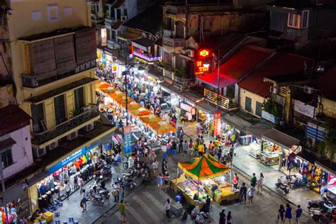 Hanoi Night Market Guide 2023 | Top 6 Unique Shopping And Culinary Experiences - Vietnam Is Awesome