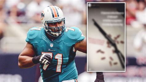 LAPD says former Dolphins OL Jonathan Martin recently purchased two firearms