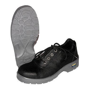 Supplier of 'Industrial-Safety-Shoes' from Mumbai by BEST MARINE PVT. LTD.