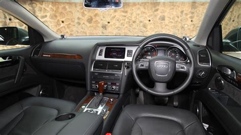 Audi-Q7-2012-3-0TDI-Quattro-Interior Car Photos - Overdrive