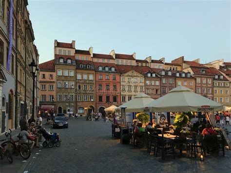 The Old Town Square in Warsaw at Night Editorial Stock Image - Image of tourists, warsaw: 153214464