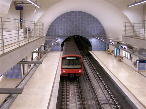 Lisbon subway, why so late? | Analytics Vidhya