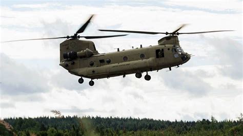 Jenny Shaw Kabar: Chinook Helicopter Preis