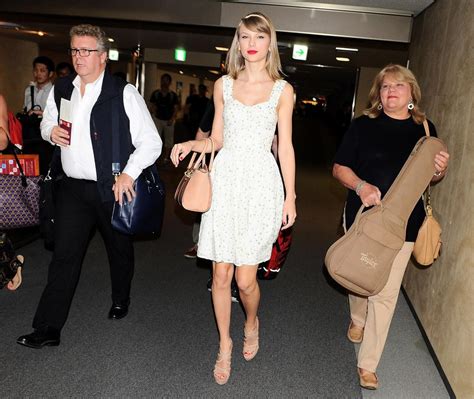 Taylor Swift's Family Guide: The Singer’s Parents and Sibling | Us Weekly