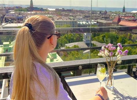 What to wear to Helsinki rooftop bar: Palace Restaurant (Helsinki)? Women & Men Dress code