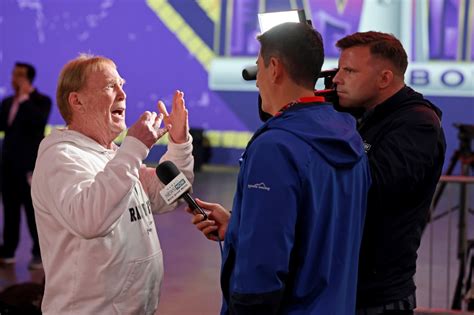 Raiders owner Mark Davis living large in Las Vegas at Super Bowl LVIII