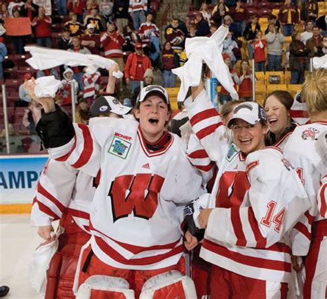 Women's Hockey - UW Badgers | Women's hockey, Wisconsin badgers hockey ...