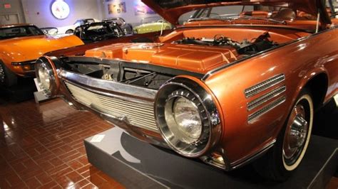 1963 Chrysler Turbine Car – Information on collecting cars – Legendary Collector Cars