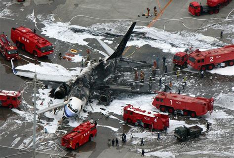 July 17, 2007 - Tragic Plane Crashes - Pictures - CBS News