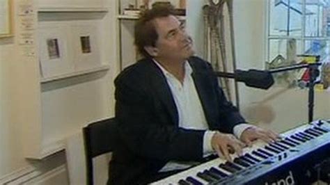 EastEnders 'doof doof' composer tells all - BBC News