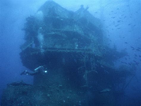 Wreck of American aircraft carrier - Business Insider