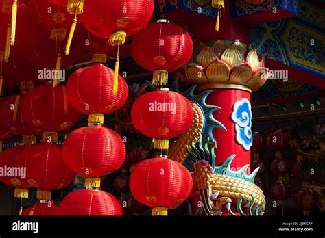 Chinese new year lanterns in china town area Stock Photo - Alamy