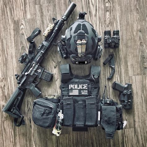 Police Tactical Gear, Tactical Life, Tactical Gear Loadout, Airsoft Gear, Tactical Equipment ...