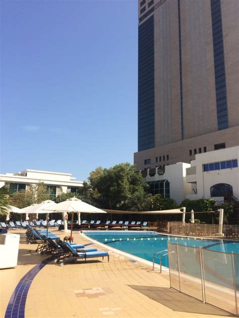 "Pool" Hotel Le Royal Meridien Abu Dhabi (Abu Dhabi) • HolidayCheck (Abu Dhabi | Vereinigte ...