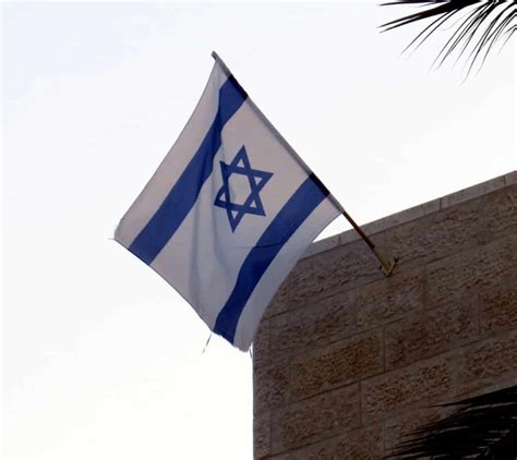 The Flag We Can't Put Away - Israellycool