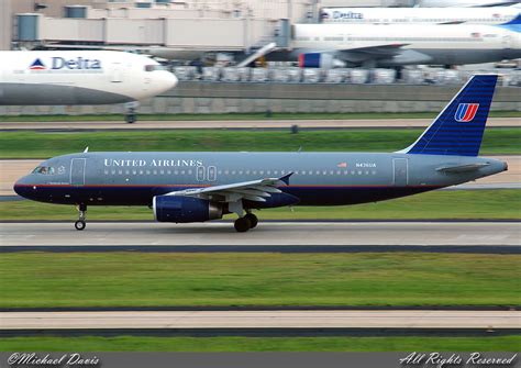 United Airlines Airbus A320-232 (N436UA) | Takeoff on runway… | Flickr