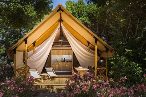 Glamping: nowy trend podróżniczy. Luksusowy biwak w Polsce - Podróże - Newsweek.pl