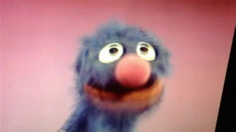 Classic Sesame Street: Grover - Near & Far (1975) - YouTube