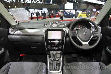 Suzuki Escudo interior at the 2015 Tokyo Motor Show