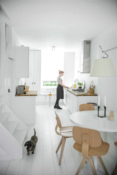 Modern All White House Interior - estrelaspessoais