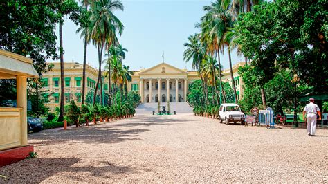 Raj Bhavan (from North Gate)