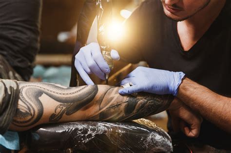 12 Things to Know Before You Become a Tattoo Artist