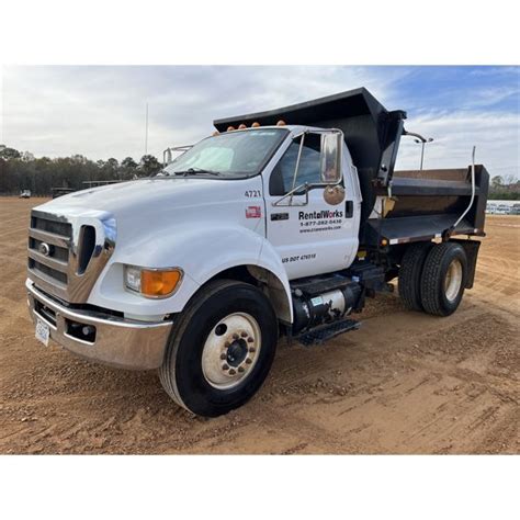 2011 FORD F750 Dump Truck - J.M. Wood Auction Company, Inc.