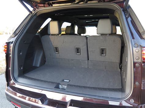 2023 Chevrolet Traverse: 109 Interior Photos | U.S. News