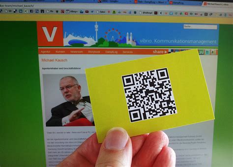 Per QR-Code auf der Visitenkarte zum Personenprofil - DampfLog