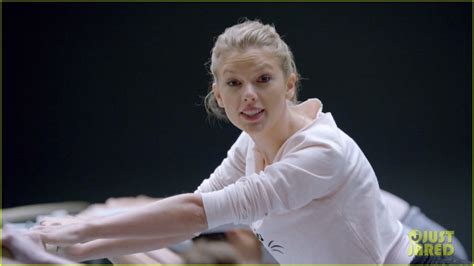 Taylor Swift: 'Shake It Off' Music Video - WATCH NOW!: Photo 3178785 ...