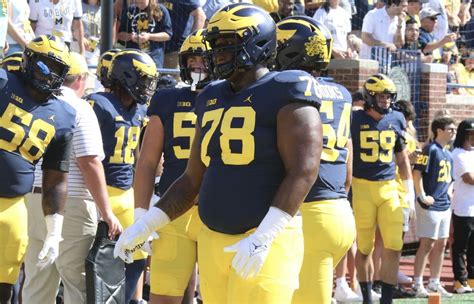 ‘A lot of eyes on me’: Michigan DT Kenneth Grant focusing on pass rush, pad level for 2023