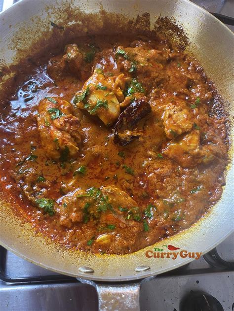 Madras Curry Sauce | Quick & Easy Madras | THE CURRY GUY