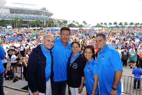 Dan Marino Foundaton Walk About Autism and Expo – Miami's Community News