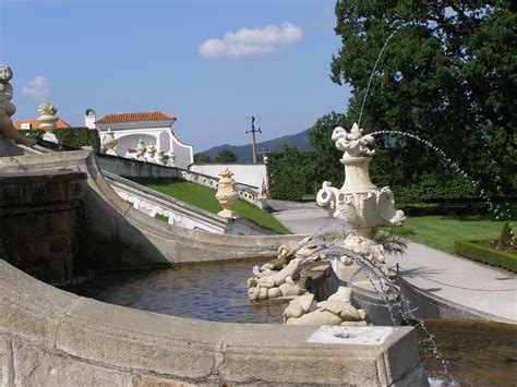 Cesky Krumlov Castle Garden