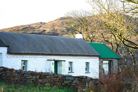 Experience the transformation of this traditional Irish Cottage - Love ...