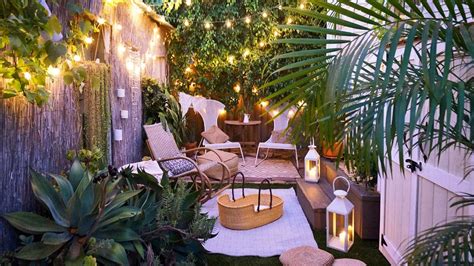 8 Cute Small Gardens and Outdoor Spaces | Architectural Digest