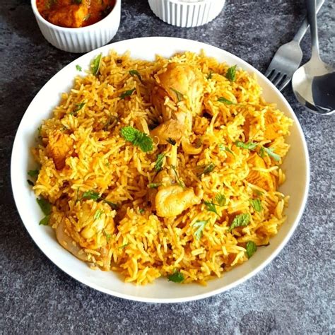 Instant Pot Chicken Biryani Recipe - Pavanis Kitchen