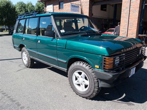 A Range Rover County LWB restored at Robison Service - JE Robison Service - Bosch Car Service ...