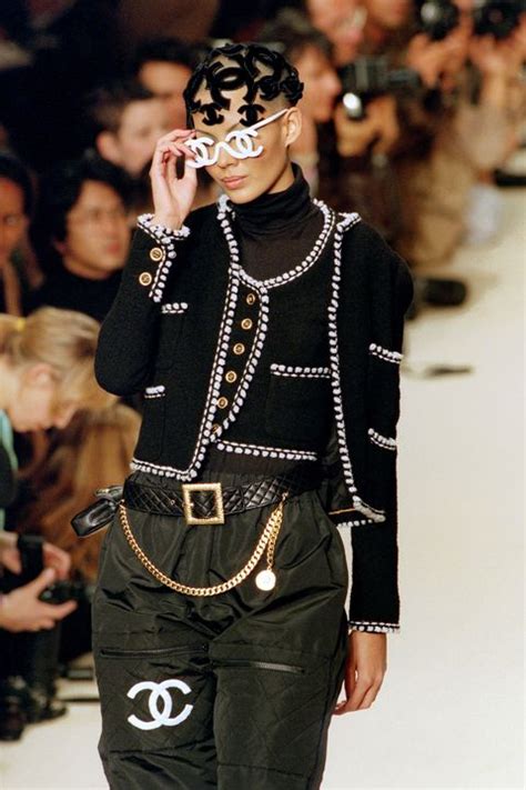 Chanel's Fashion Shows Over the Years - 1978 - 2015 Chanel Runway Images