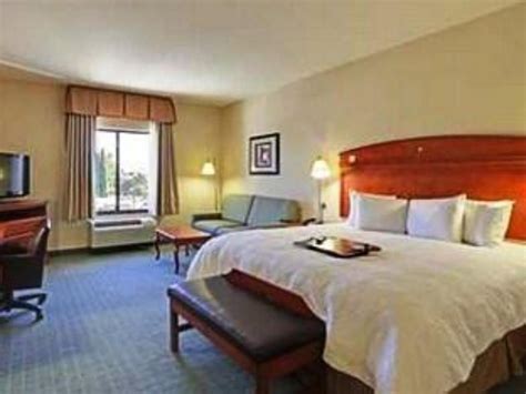 Hampton Inn & Suites Los Angeles/Sherman Oaks Motel (Los Angeles (CA ...