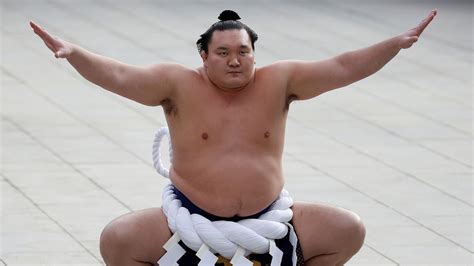 COVID-19: Top sumo wrestler Hakuho tests positive for coronavirus as ...