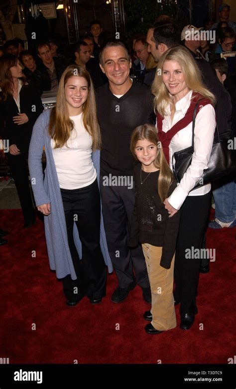 LOS ANGELES, CA. November 14, 2001: Actor TONY DANZA & family at the Los Angeles premiere of ...