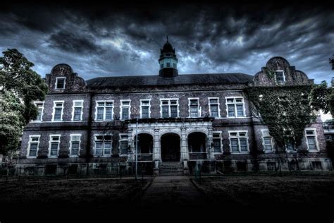 PennHurst Haunted Asylum - Pennsylvania Haunted House