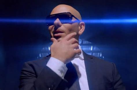 VIDEO: Pitbull - Back In Time - Urban Islandz