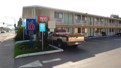 Motel 6 Santa Barbara Goleta, Goleta, CA - California Beaches