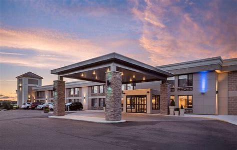 HOLIDAY INN EXPRESS & SUITES CHARLOTTETOWN, AN IHG HOTEL $112 ($̶1̶3̶6̶ ...