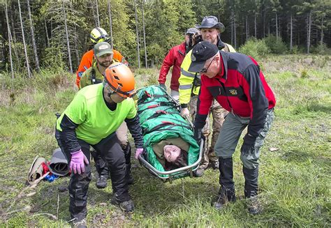 Search and rescue recruits complete "final exam" | Local | tdn.com