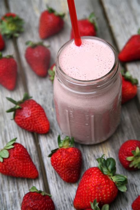 Strawberry Milkshake Smoothie | POPSUGAR Fitness